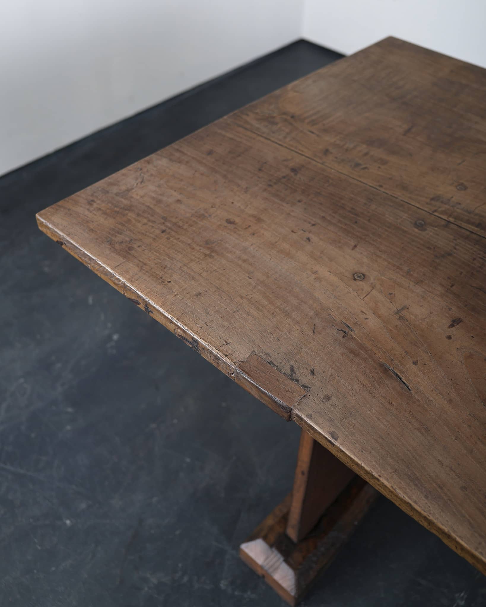 Primitive Dinning/Centre Table In 18th C. Portuguese Chestnut