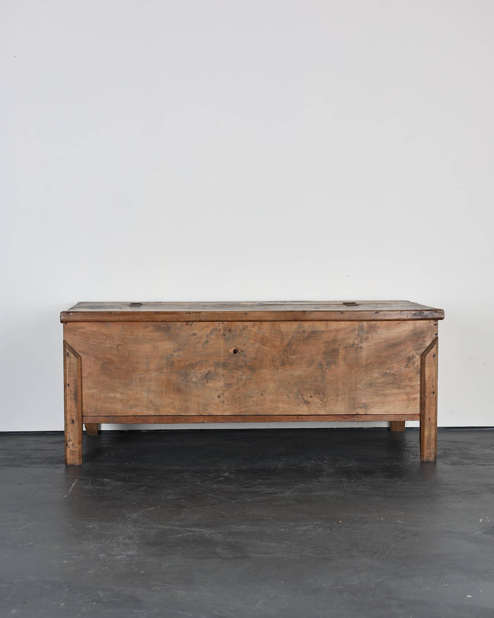 XXL Primitive Portuguese Mountain Coffer/Console
