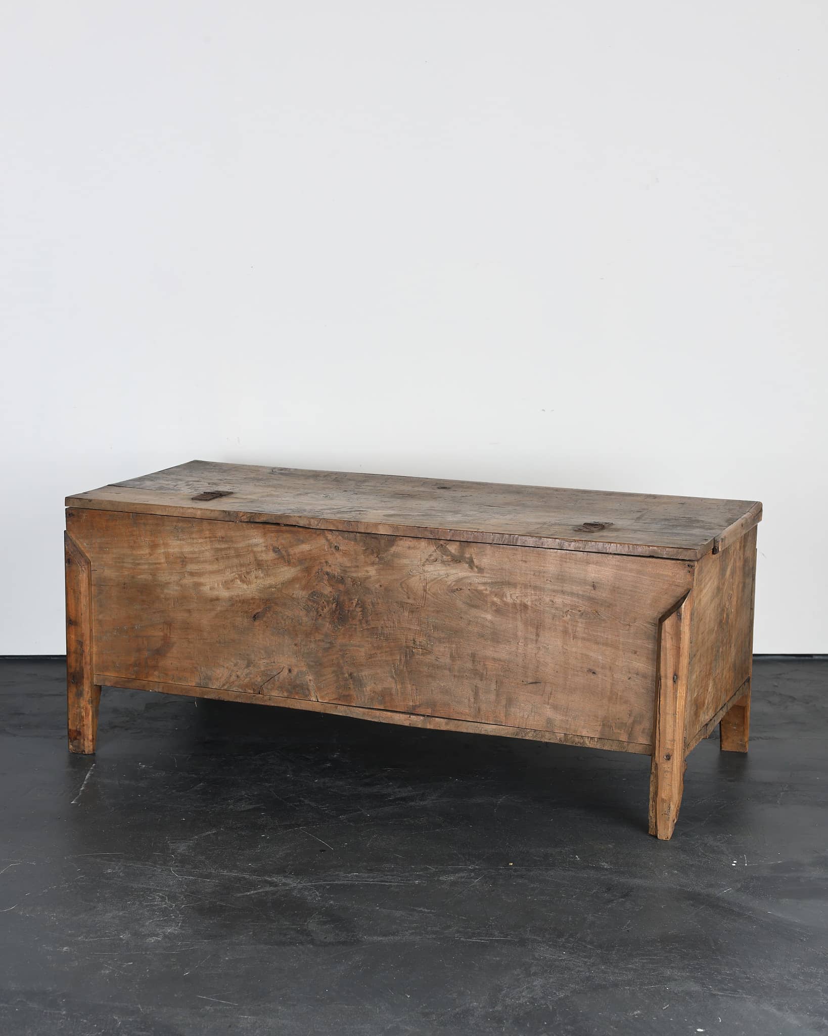 XXL Primitive Portuguese Mountain Coffer/Console
