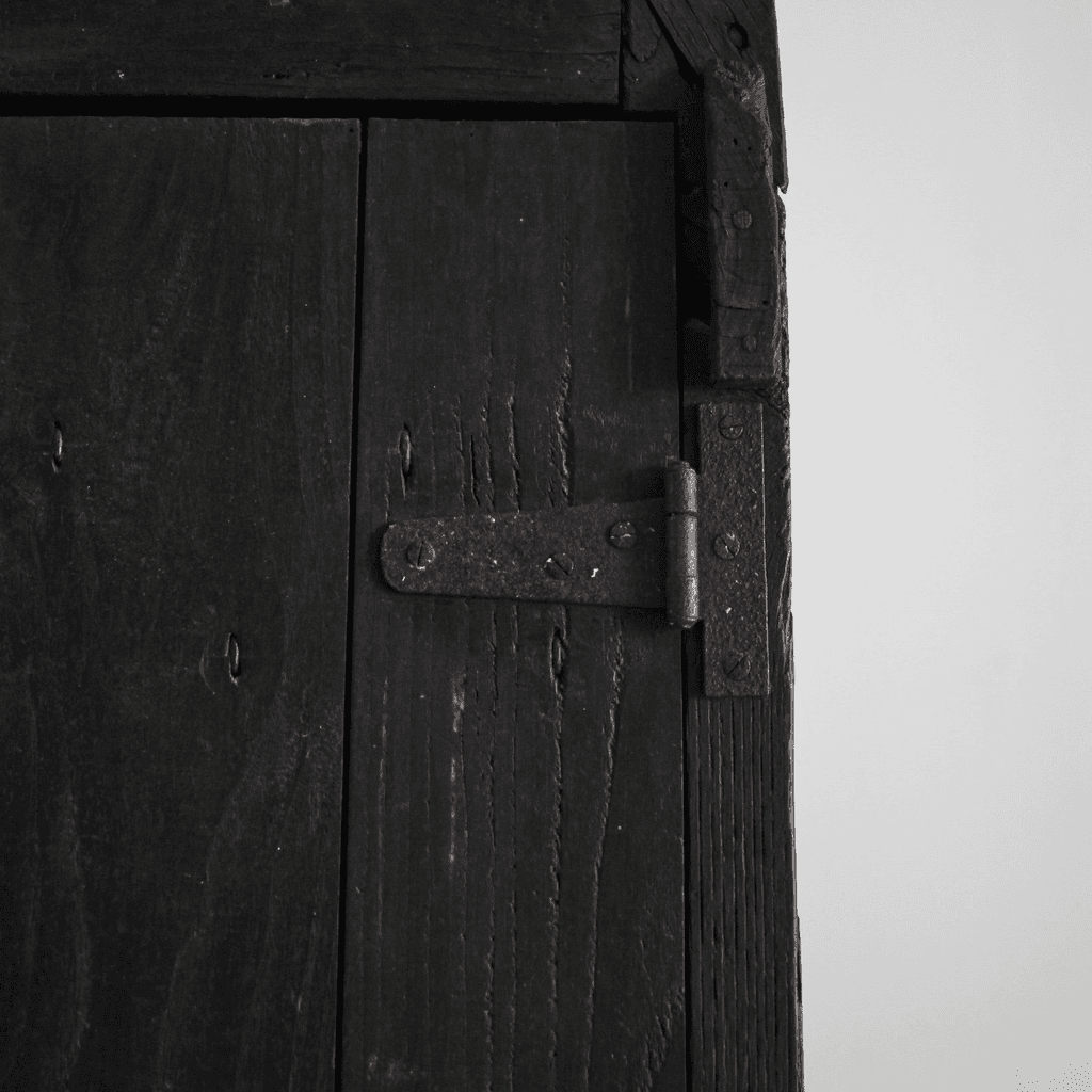 XXL 17th C. Portuguese Mountain Cupboard In Blackened Chestnut