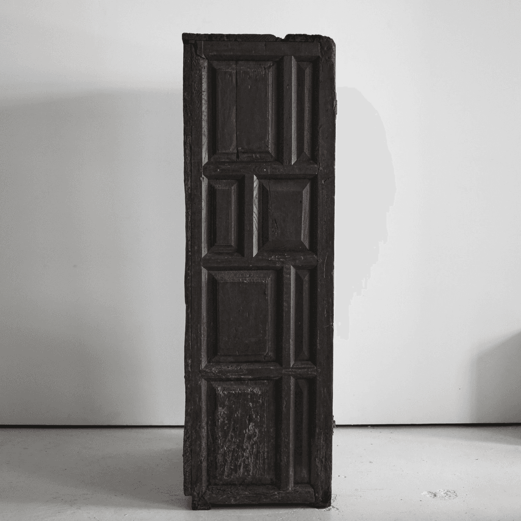 XXL 17th C. Portuguese Mountain Cupboard In Blackened Chestnut