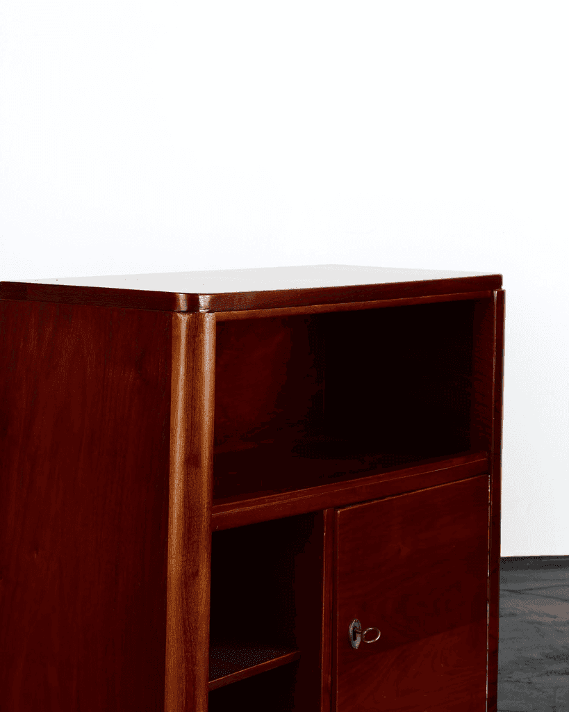 Pair Of Modernist Weimar Walnut Bedsides