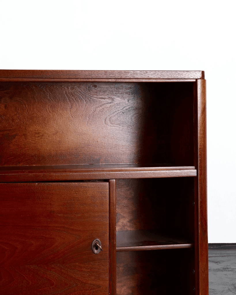 Pair Of Modernist Weimar Walnut Bedsides